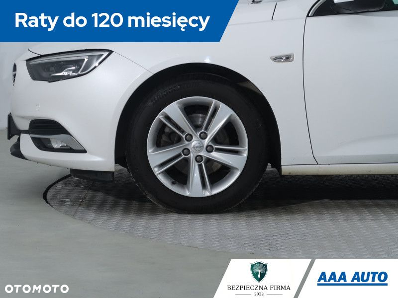 Opel Insignia - 15