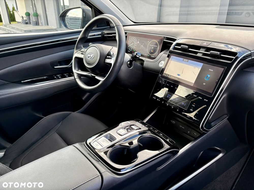 Hyundai Tucson 1.6 T-GDi HEV Executive 4WD - 20