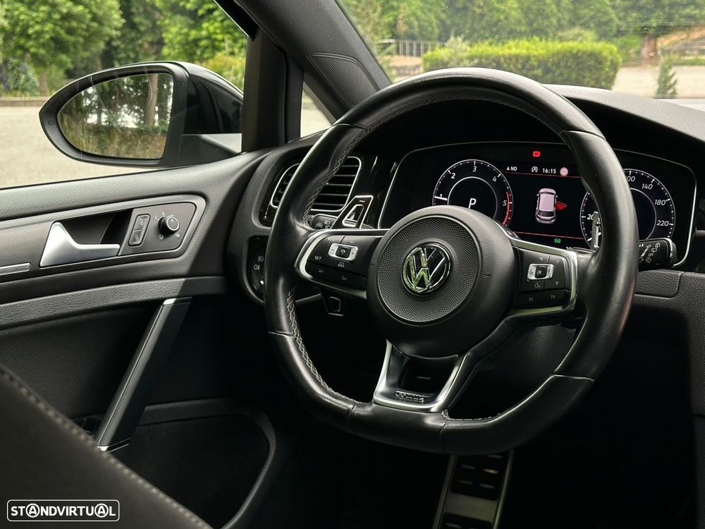 VW Golf 2.0 TDI GTD DSG - 23