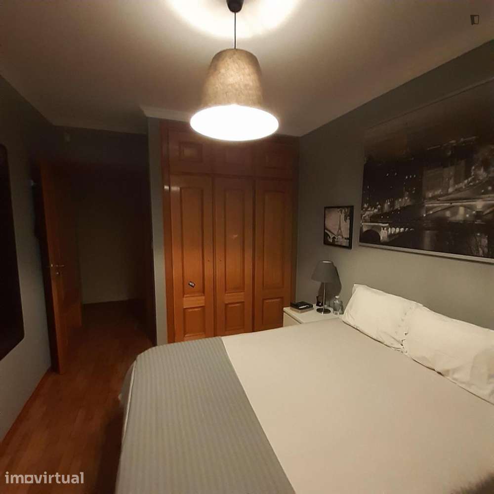 Quarto - localizado em Lisbon - Grande imagem: 4/11