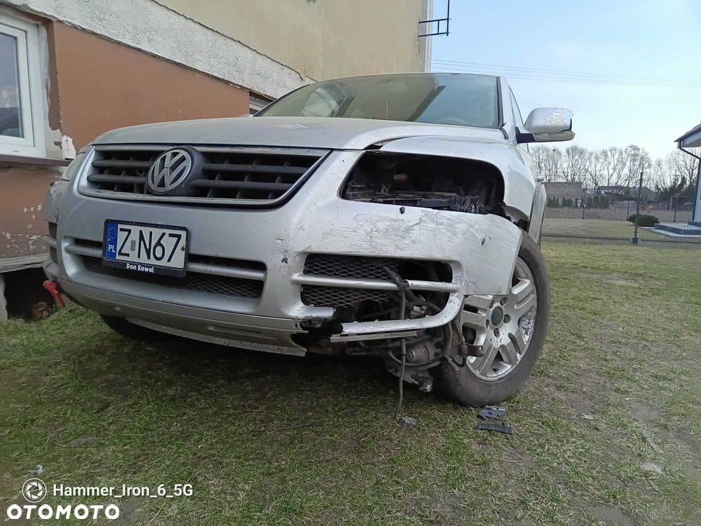 Volkswagen Touareg - 1