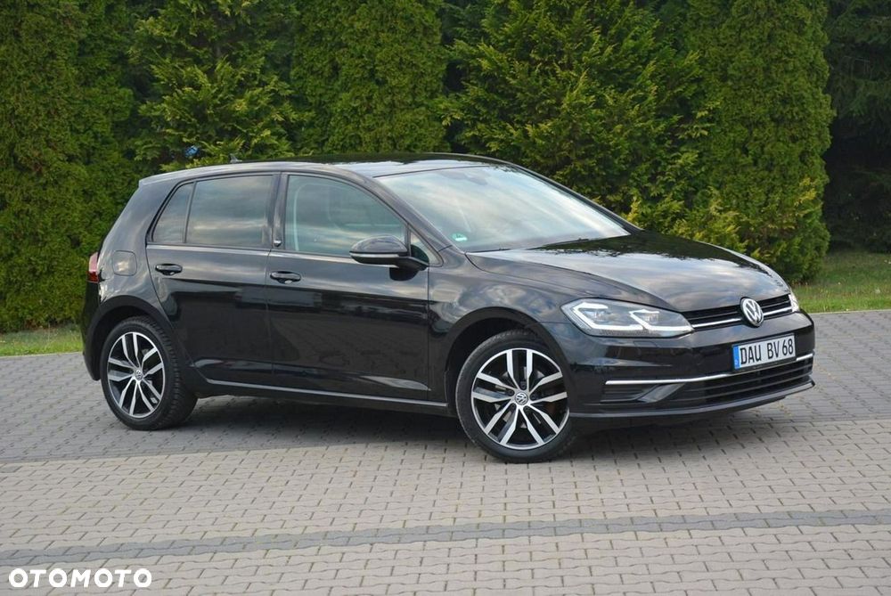 Volkswagen Golf 1.5 TSI ACT DSG Sound - 11
