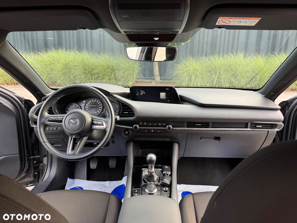 Mazda 3 SKYACTIV-X 2.0 M-Hybrid 100th Anniversary - 27