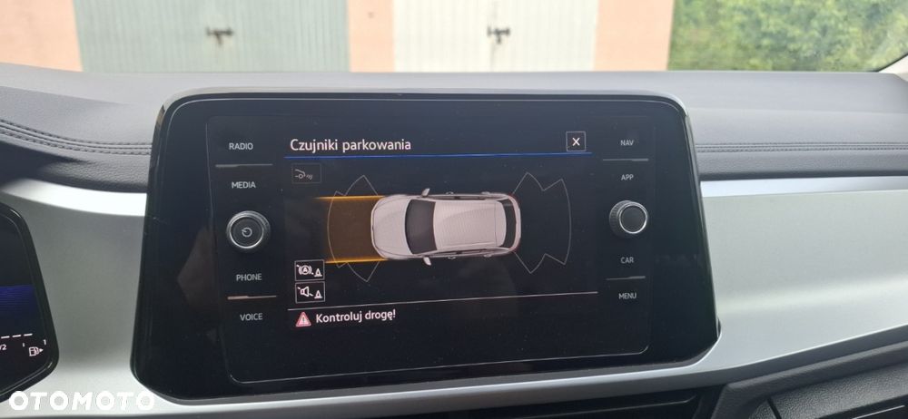 Volkswagen T-Roc 1.5 TSI Life - 15