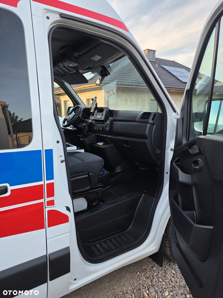 Renault Master Ambulans karetka - 36