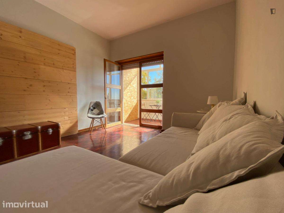 Quarto - localizado em Campolide Lisbon - Grande imagem: 5/15