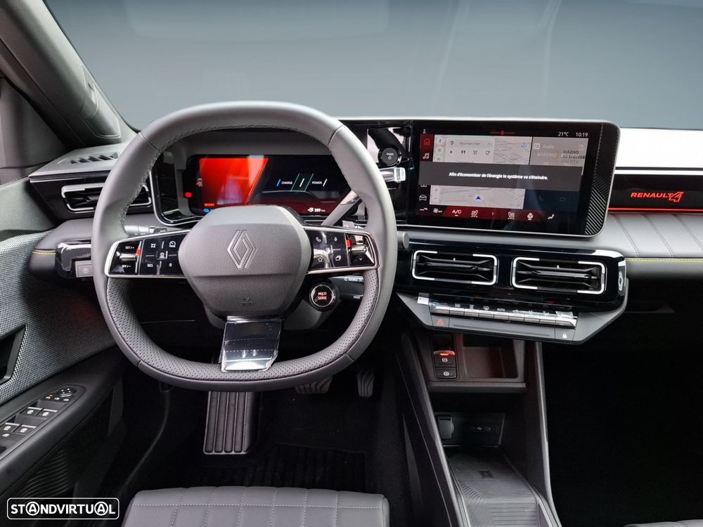 Renault 4 E-Tech 52 kWh Iconic Autonomia Conforto - 13