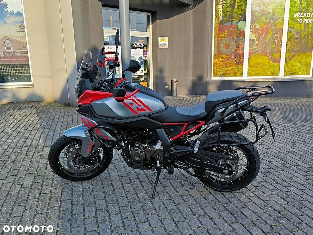 QJMOTOR SRT 600SX - 19