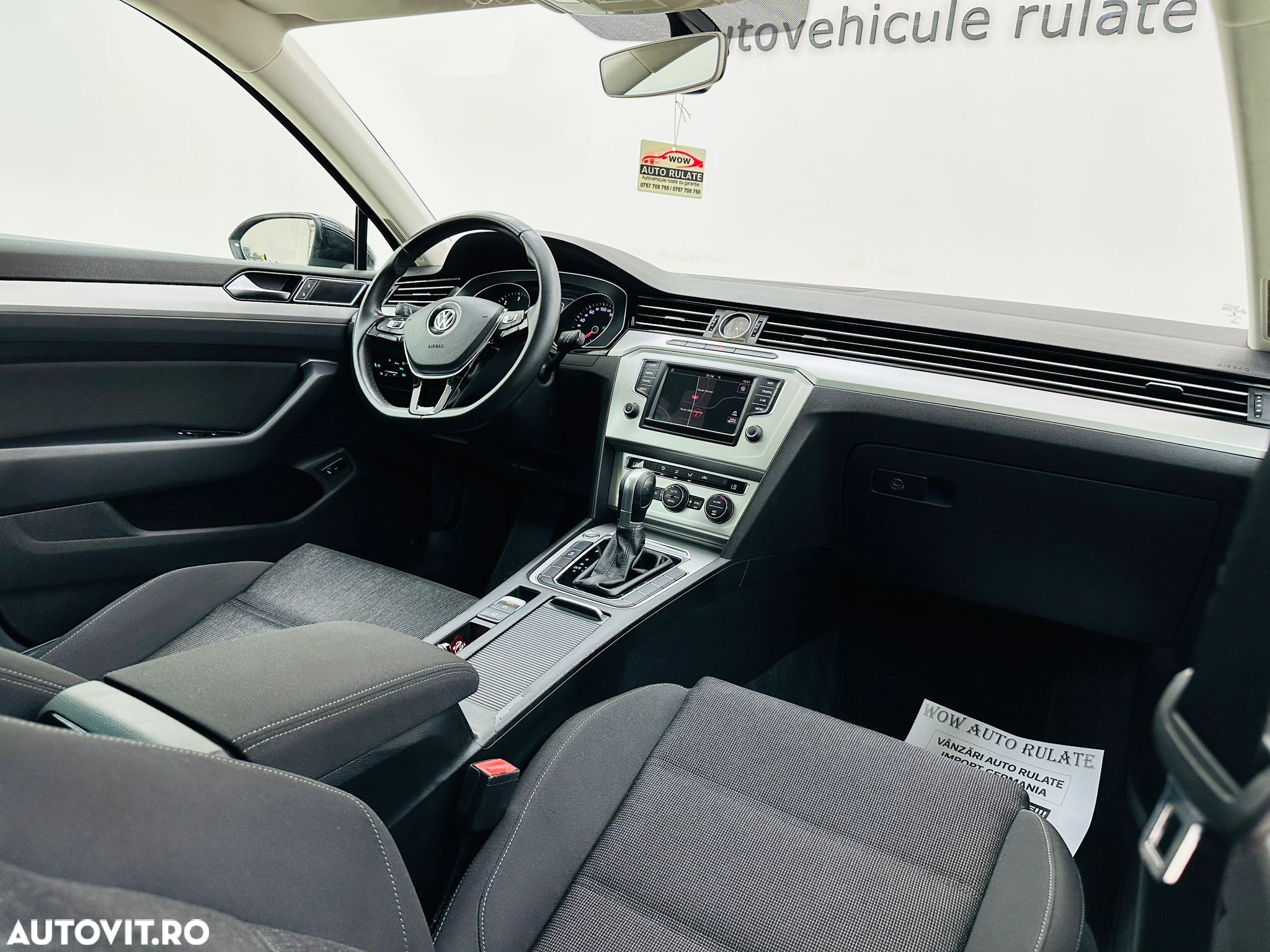 Volkswagen Passat - 25