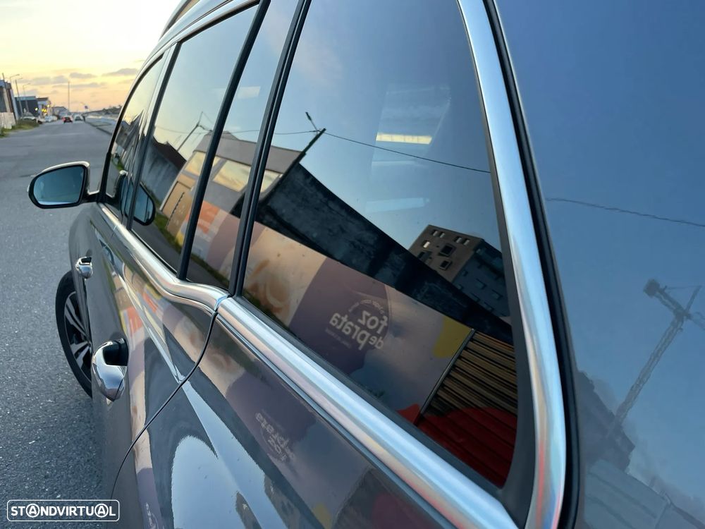 Mercedes-Benz GLB 180 d 8G-DCT Progressive - 31