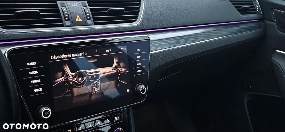 Skoda Superb 2.0 TDI DSG Premium Edition - 28