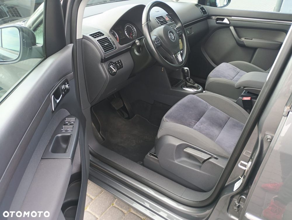 Volkswagen Touran 2.0 TDI BMT Comfortline Plus DSG - 20
