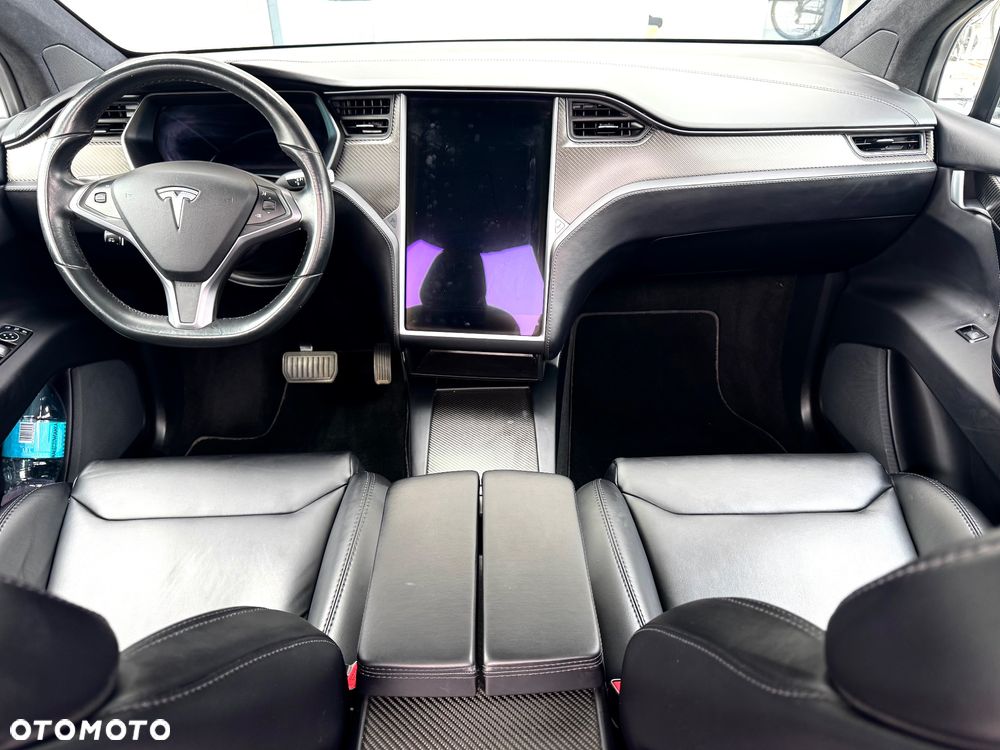 Tesla Model X Long Range Plus - 21
