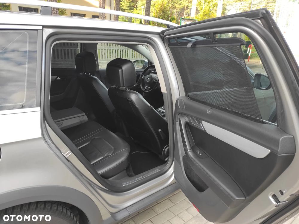 Volkswagen Passat 2.0 TDI BMT 4Mot Highline DSG - 10