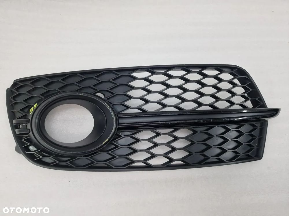 AUDI Q5 8R0 LIFT S-LINE LEWA KRATKA BOCZNA ZDERZAKA PRZEDNIEGO PRZÓD , NR 8R0807681R , NR AUKCJI D/97 - 1