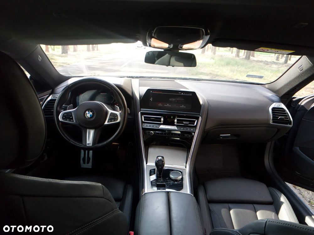 BMW Seria 8 M850i xDrive - 16