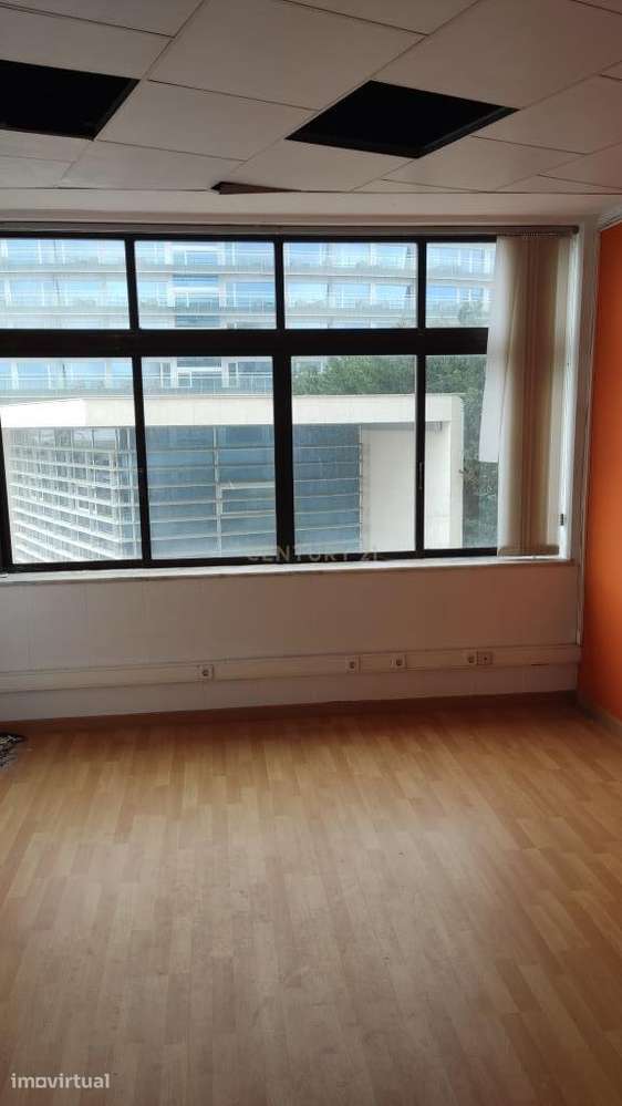 Espaço comercial com vistas de mar - Grande imagem: 4/12
