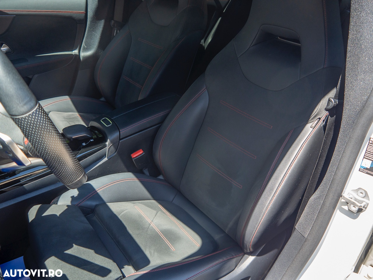 Mercedes-Benz CLA AMG 35 4Matic AMG Speedshift 7G-DCT - 13