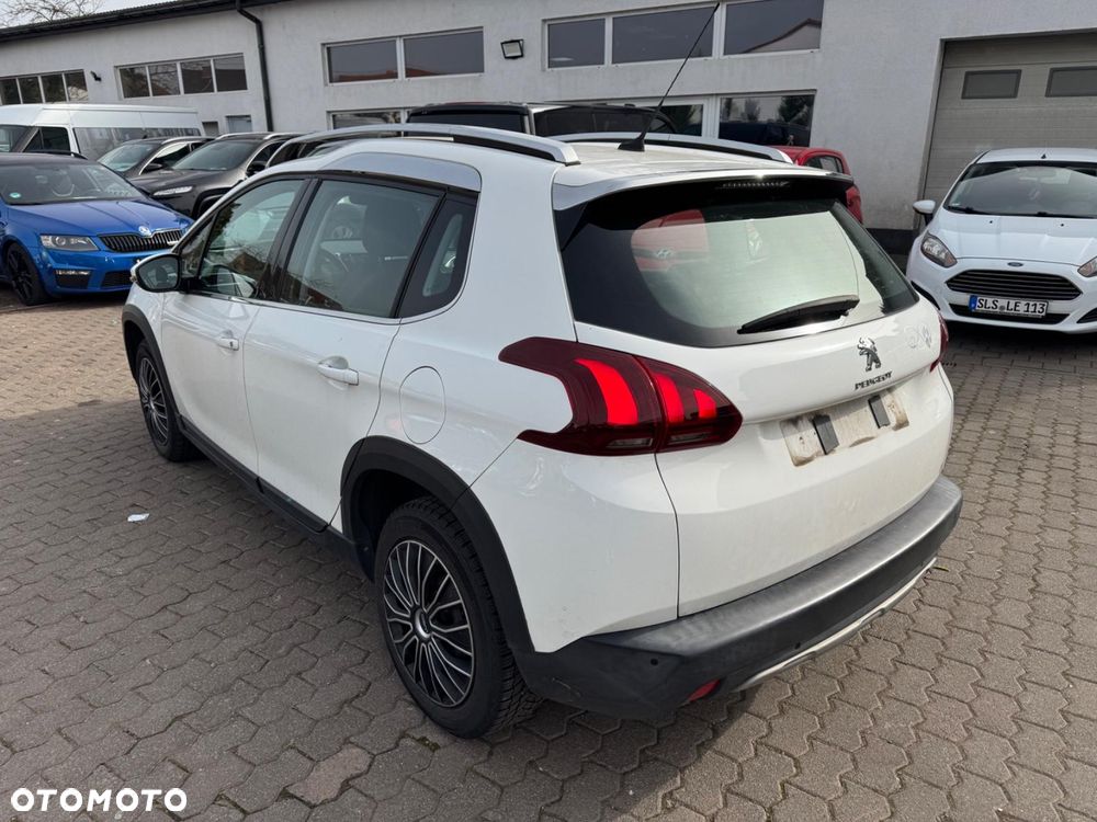 Peugeot 2008 PureTech 110 Stop&Start Allure - 10