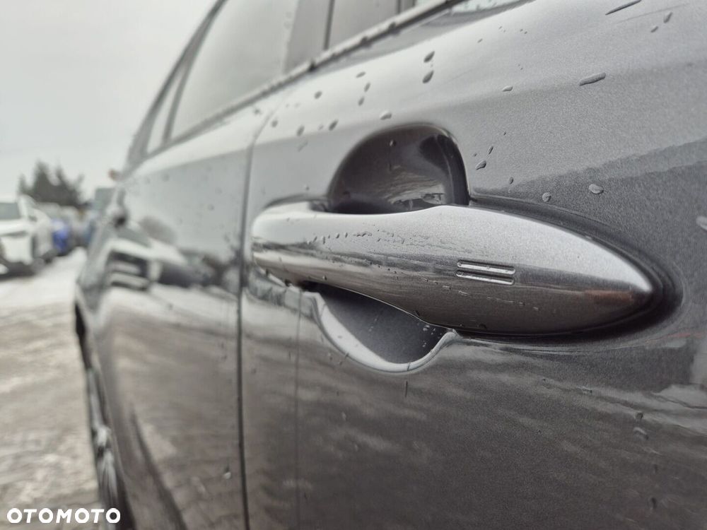 Toyota Corolla 1.8 Hybrid Style - 23