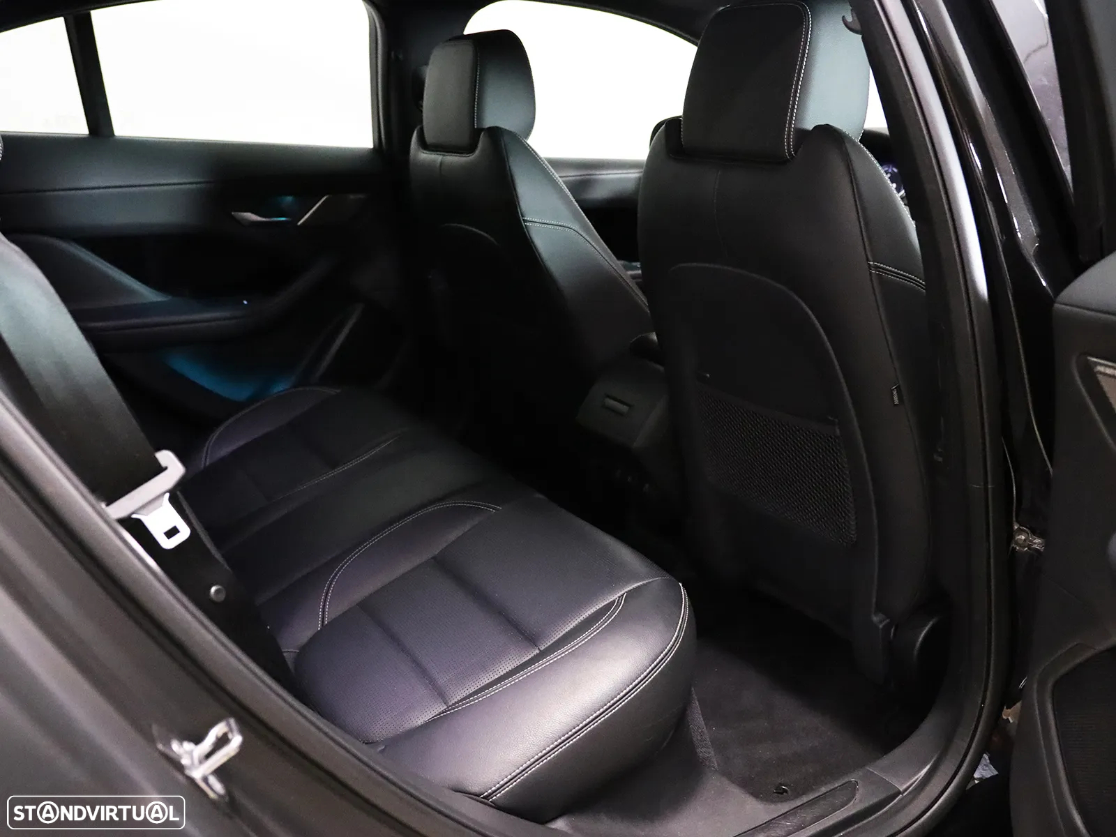 Jaguar I-Pace EV400 AWD R-DYNAMIC SE - 36