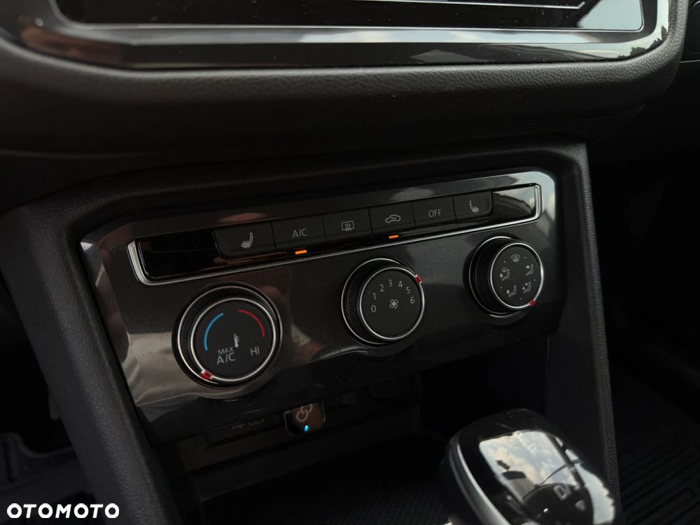 Volkswagen Tiguan Allspace 2.0 TSI 4Mot Highline DSG - 32