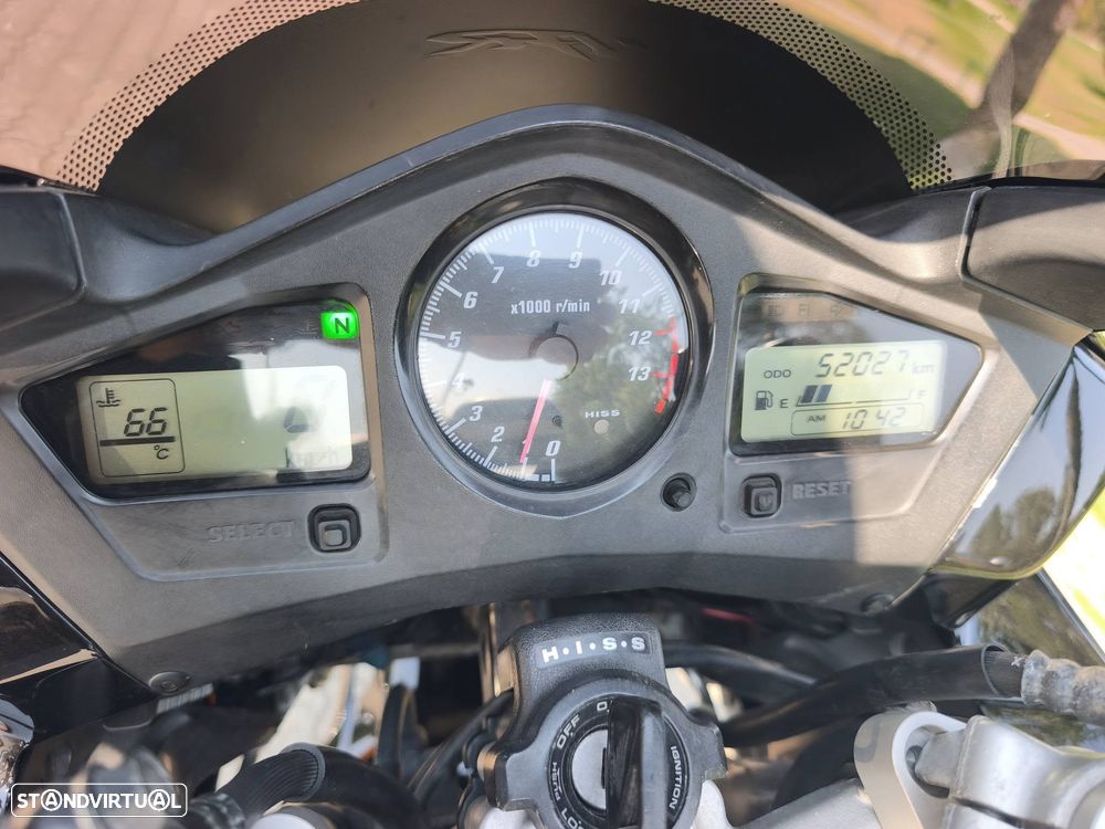 Honda VFR 800 vtec - 16