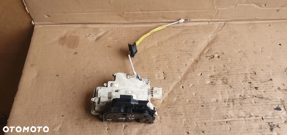Zamek drzwi prawy przód przedni 7 PIN Audi A3 8P 4F1837016 - 5