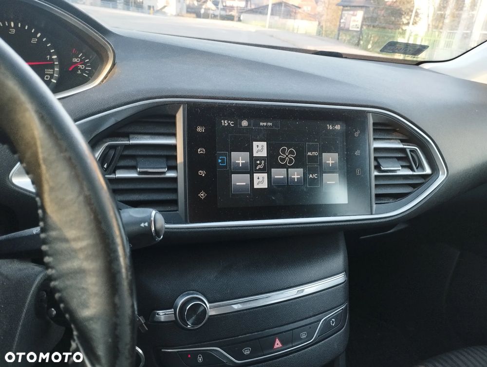 Peugeot 308 - 4