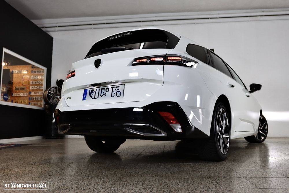 Peugeot 308 BlueHDi 130 EAT8 Allure Pack - 28