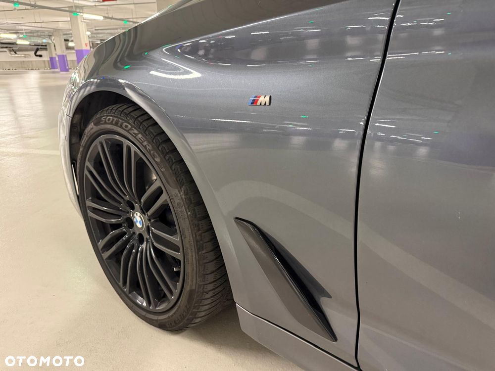 BMW Seria 5 M550d xDrive - 16