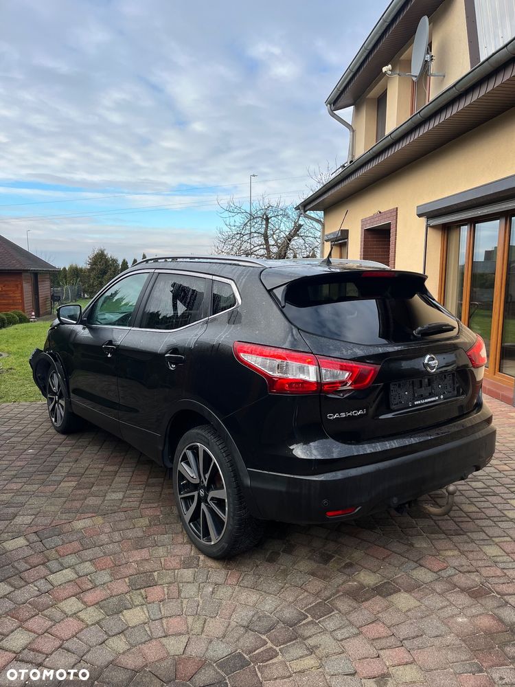 Nissan Qashqai 1.6 DCi Xtronic TEKNA - 4