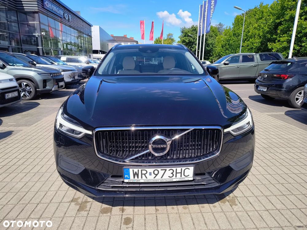 Volvo XC 60 B5 B AWD Momentum - 9