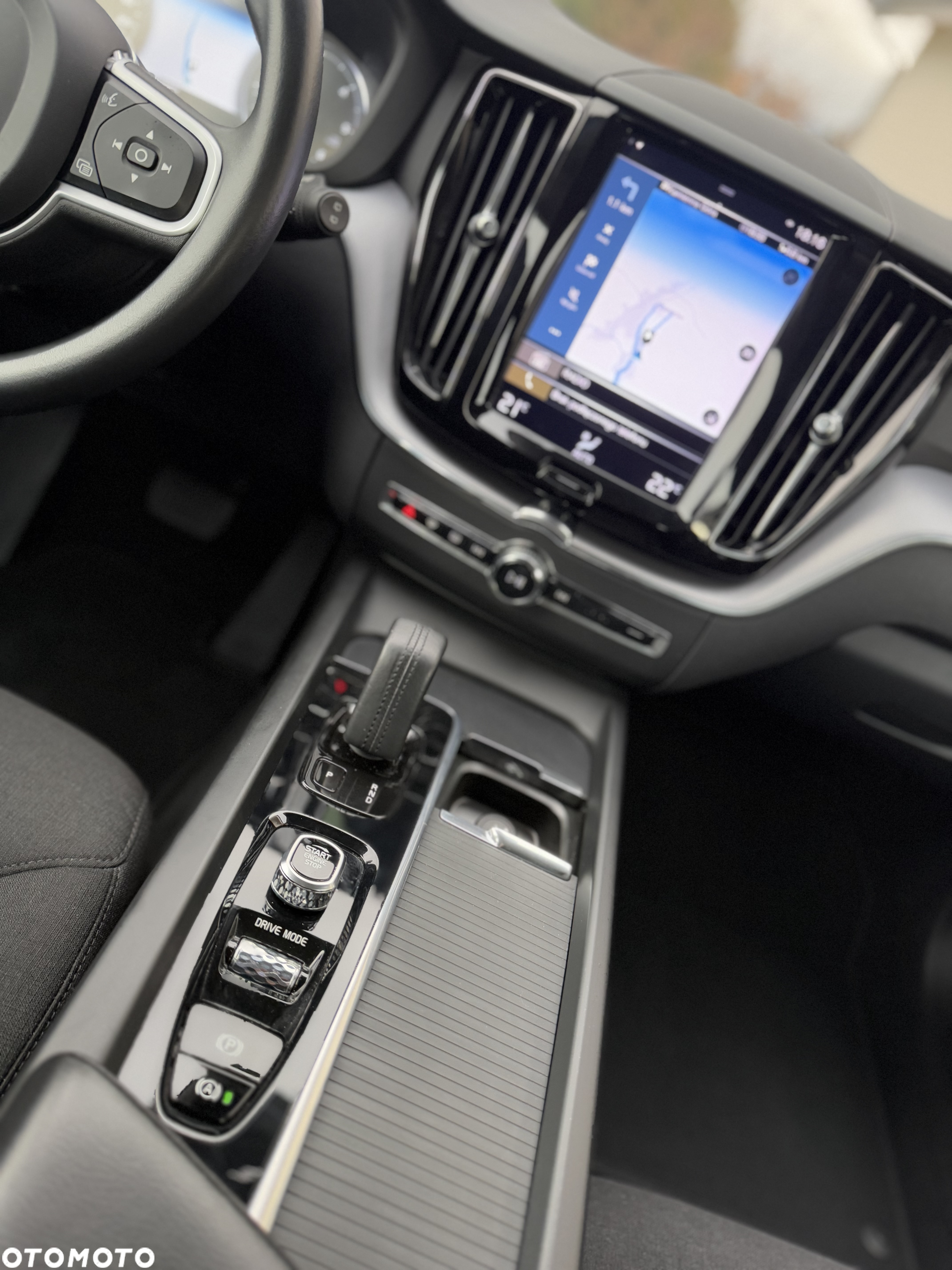 Volvo XC 60 B4 D Geartronic Momentum Pro - 16