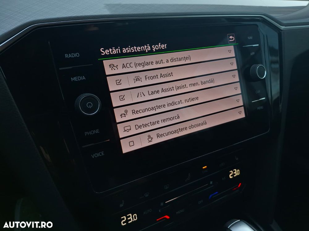 Volkswagen Passat - 22