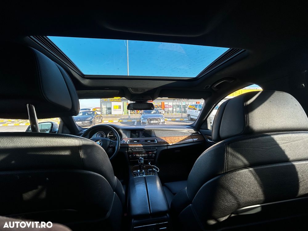 BMW Seria 7 740d Aut. - 23
