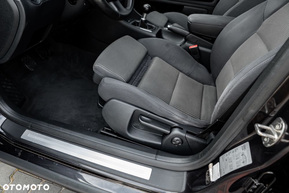 Audi A4 Avant 2.0 TDI - 20
