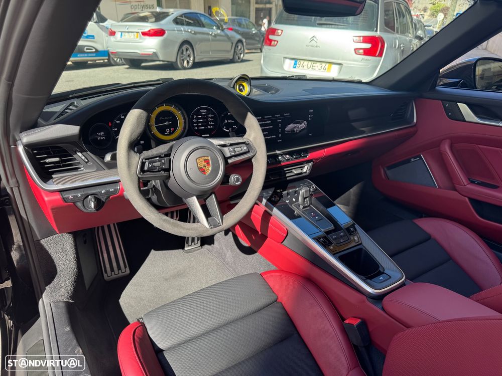 Porsche 911 (992) Turbo S PDK - 7