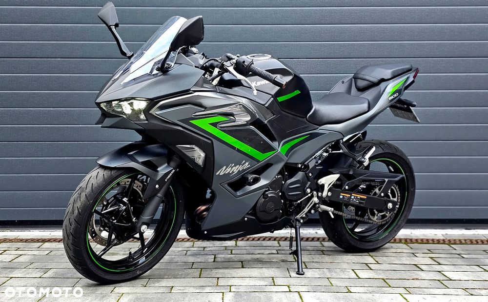 Kawasaki Ninja - 4