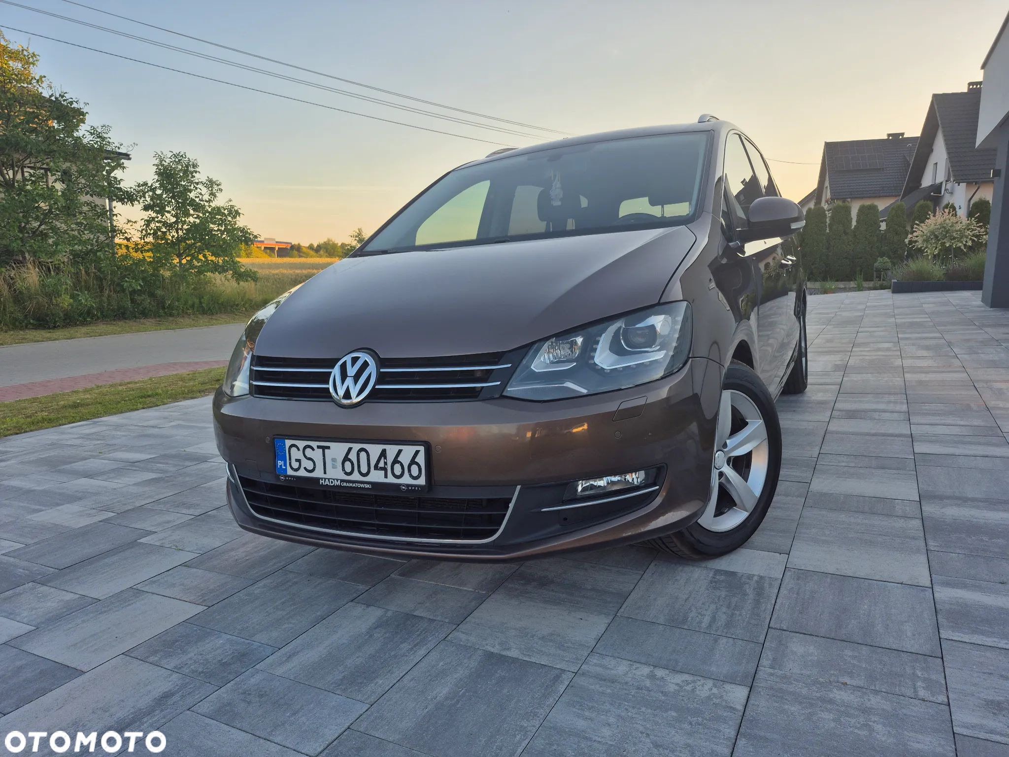 Volkswagen Sharan 2.0 TDI Highline DSG - 1