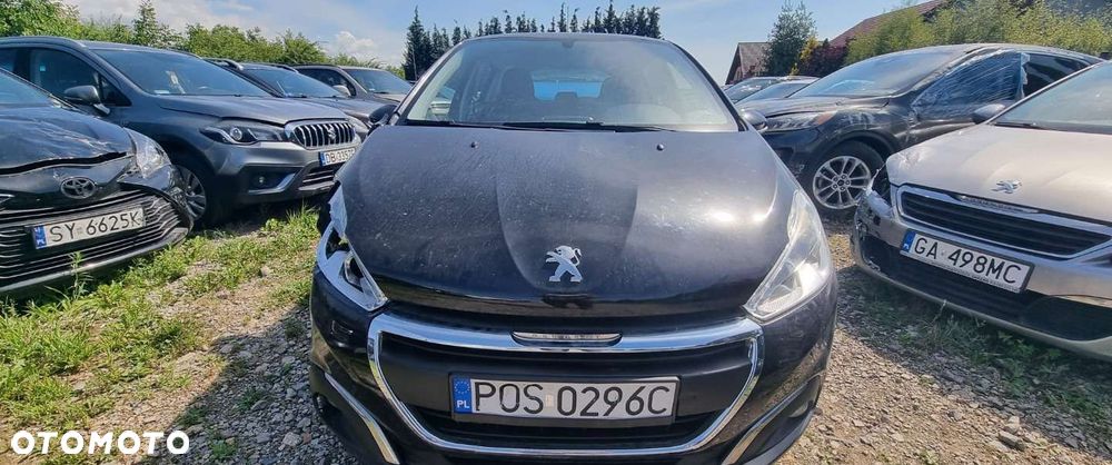 Peugeot 208 - 14