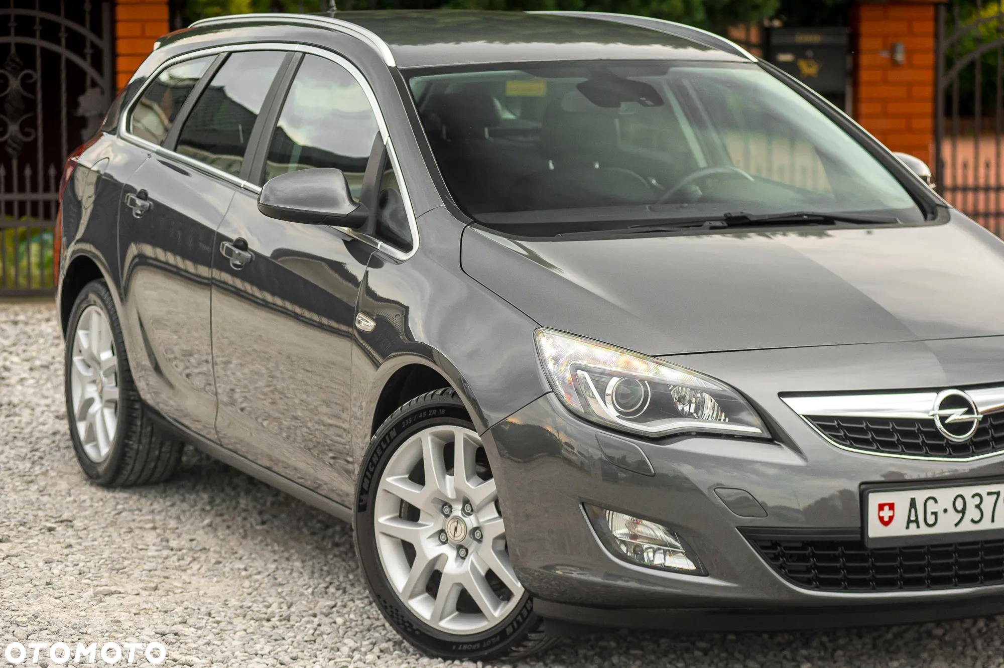 Opel Astra 1.6 Turbo Automatik Edition - 2