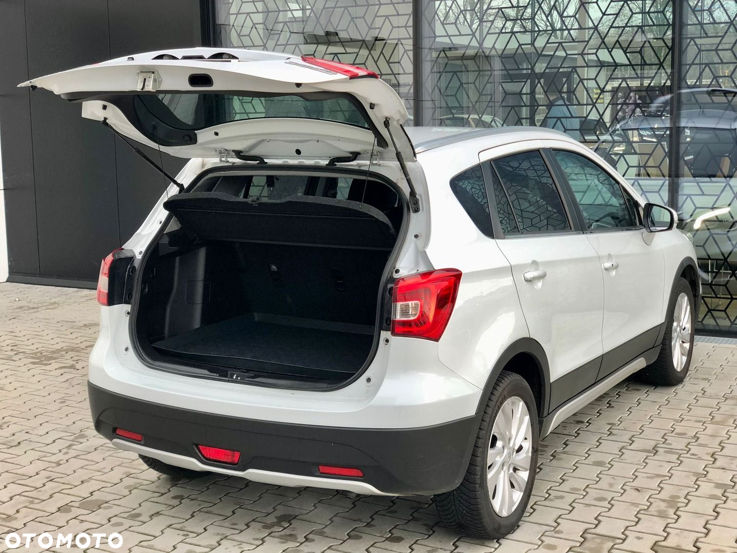 Suzuki SX4 S-Cross 1.0 T Premium - 34