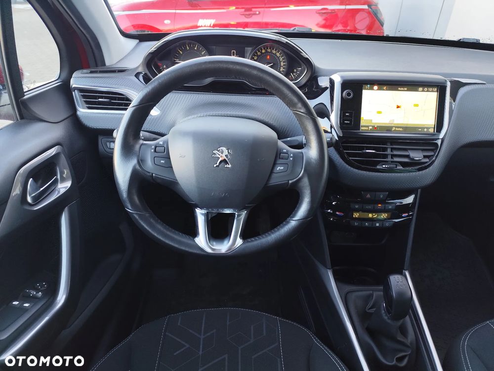 Peugeot 2008 1.2 Pure Tech Active S&S - 9