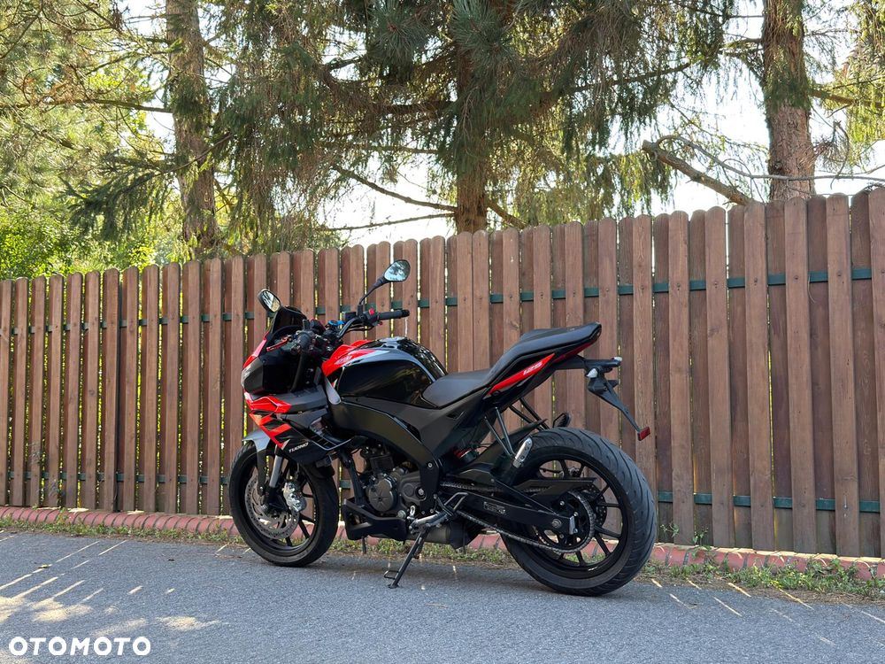 Aprilia Tuono - 3