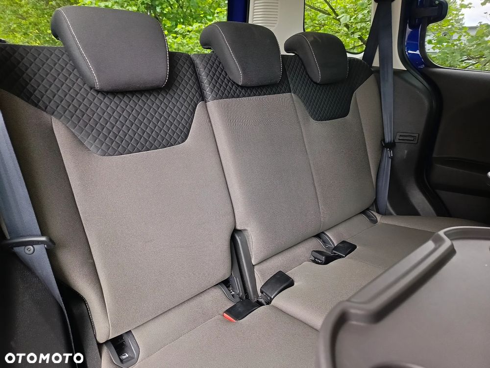 Ford Tourneo Courier 1.0 EcoBoost Titanium - 34