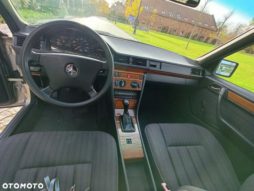 Mercedes-Benz W124 (1984-1993) - 4