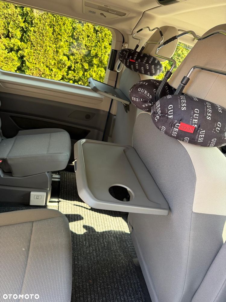 Volkswagen Multivan - 16