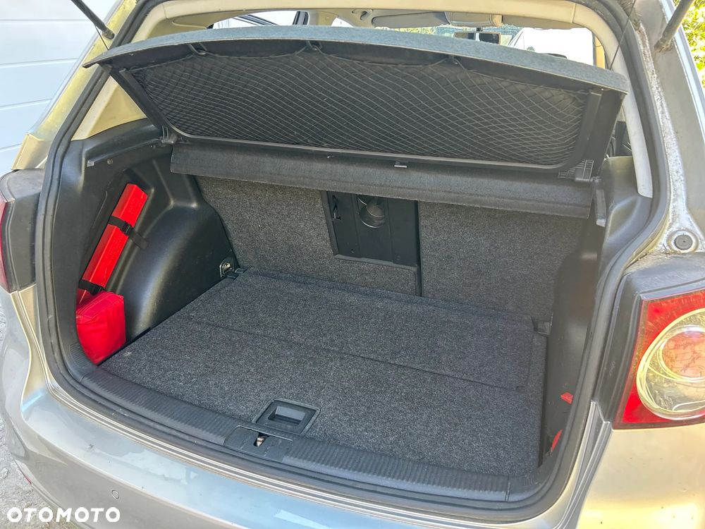 Volkswagen Golf Plus 1.6 Comfortline DSG - 12