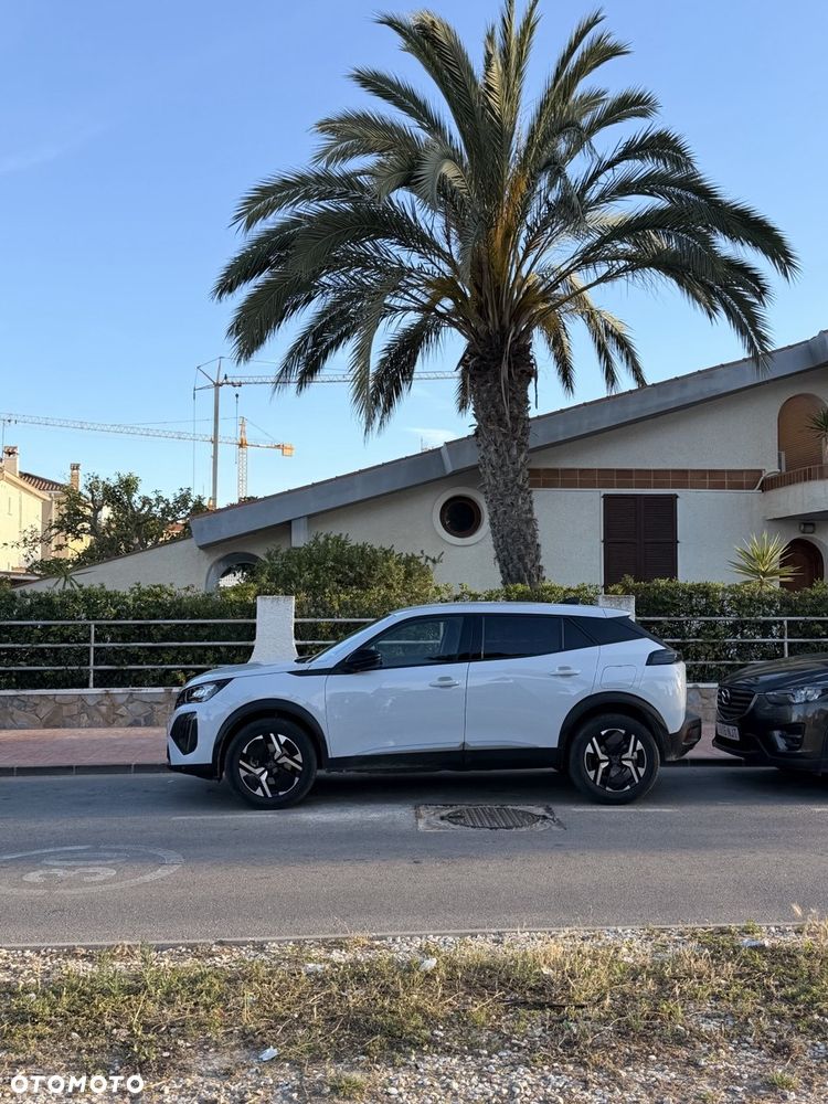 Peugeot 2008 50kWh Allure - 1